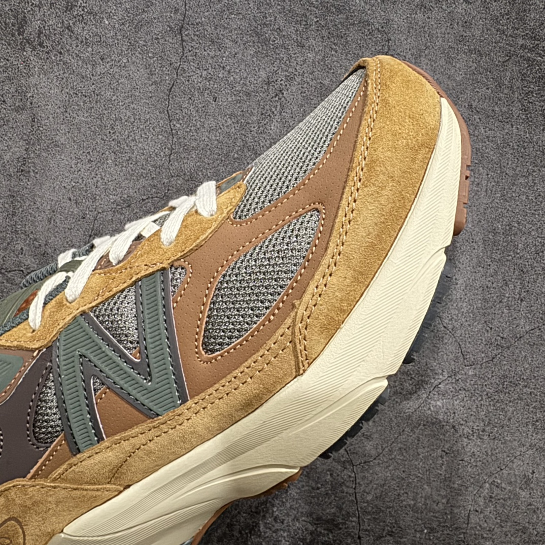 图片[6]-【K版纯原】New Balance M990CH6 新百伦NB990V6 第六代总统复古慢跑鞋正确3M反光细节 原楦原纸版开发 正确6层组合底模精密开发 搭载全新碳素中底 后跟透明TPU水晶装饰条稳固 沿用了引以为傲的跑鞋手工技艺 采用猪皮绒面并包裹局部透气网面的鞋身设计 菱网鞋舌上刻有New Balance USA 鞋面依旧身着经典的大热之灰 彰显了其高端的品质身份  尺码：36 37 37.5 38 38.5 39 40 40.5 41.5 42 42.5 43 44 45 编码：HXS270200-莆田鞋批发中心