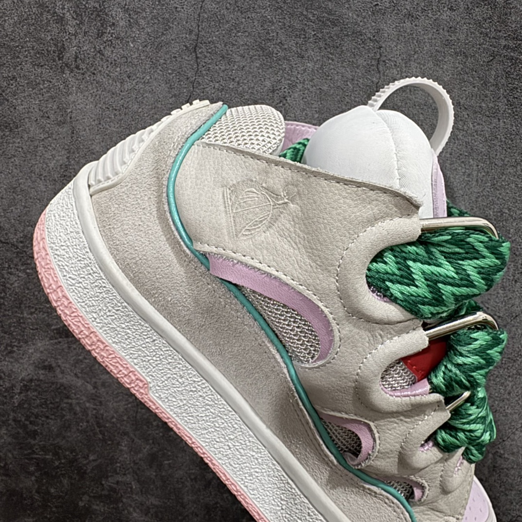 图片[7]-【莞顶纯原版】 Lanvin Leather Curb Sneakers 浪凡面包鞋 现货 原版1：1开模重工艺制作 面料采用进口牛磨砂➕环保牛反绒➕金钢网织物 内里柔软透气太空棉面料 原版开模双色TPU大底 顶级品质 区别市场流通其他货品 Leather是一款灵感源自90年代的运动鞋 设计自信 尺寸夸张 这款鞋由纳帕小牛皮、翻毛皮和网眼布制成 圆润的外形、加垫的鞋舌和弯曲的金属孔眼使这款精心打造的鞋格外舒适 尺码：35-46-选品中心