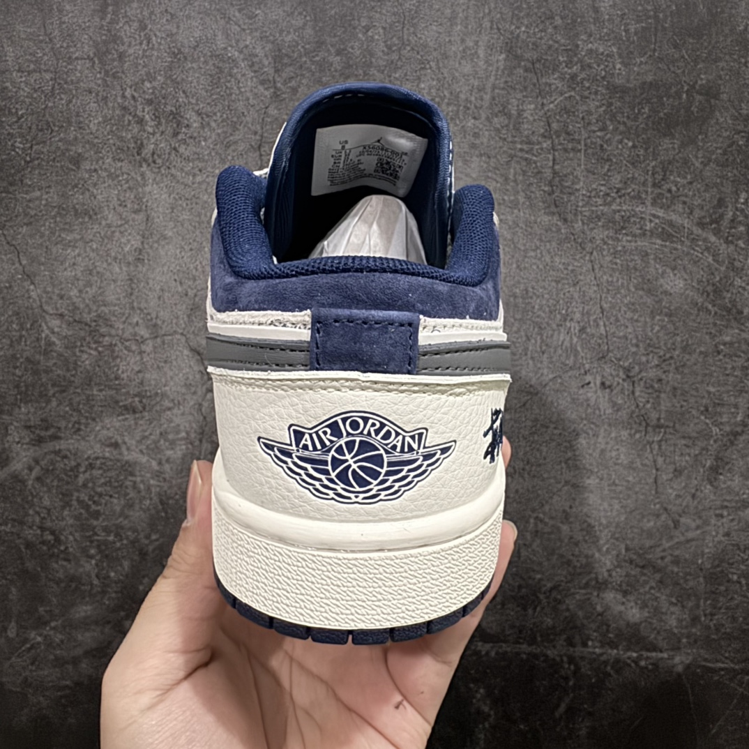 图片[4]-【定制版】Air Jordan 1 Low AJ1 乔1 斯图西联名-灰勾英文 高端定制 低帮复古篮球鞋 XS6086-001rn#定制鞋盒 大厂纯原品质出货 超高清洁度 皮料切割干净无任何毛边 细节完美 r 尺码：36 36.5 37.5 38 38.5 39 40 40.5 41 42 42.5 43 44 44.5 45  编码：HXS320340-莆田鞋批发中心