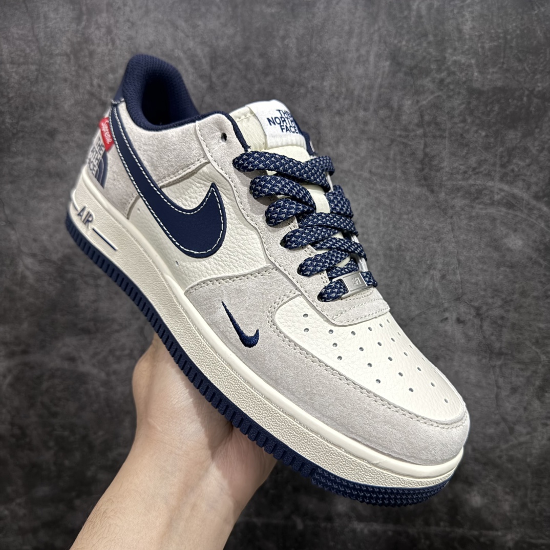 图片[3]-【定制版】Nike Air Force 1 Low 07 x Supreme x The North Face 米蓝小钩满天星n原楦头原纸板 打造纯正低帮空军版型 专注外贸渠道 全掌内置蜂窝气垫原盒配件 原厂中底钢印、拉帮完美官方货号：XZ6188 118 Size：36 36.5 37.5 38 38.5 39 40 40.5 41 42 42.5 43 44 44.5 45 编码：HXS310320-莆田鞋批发中心