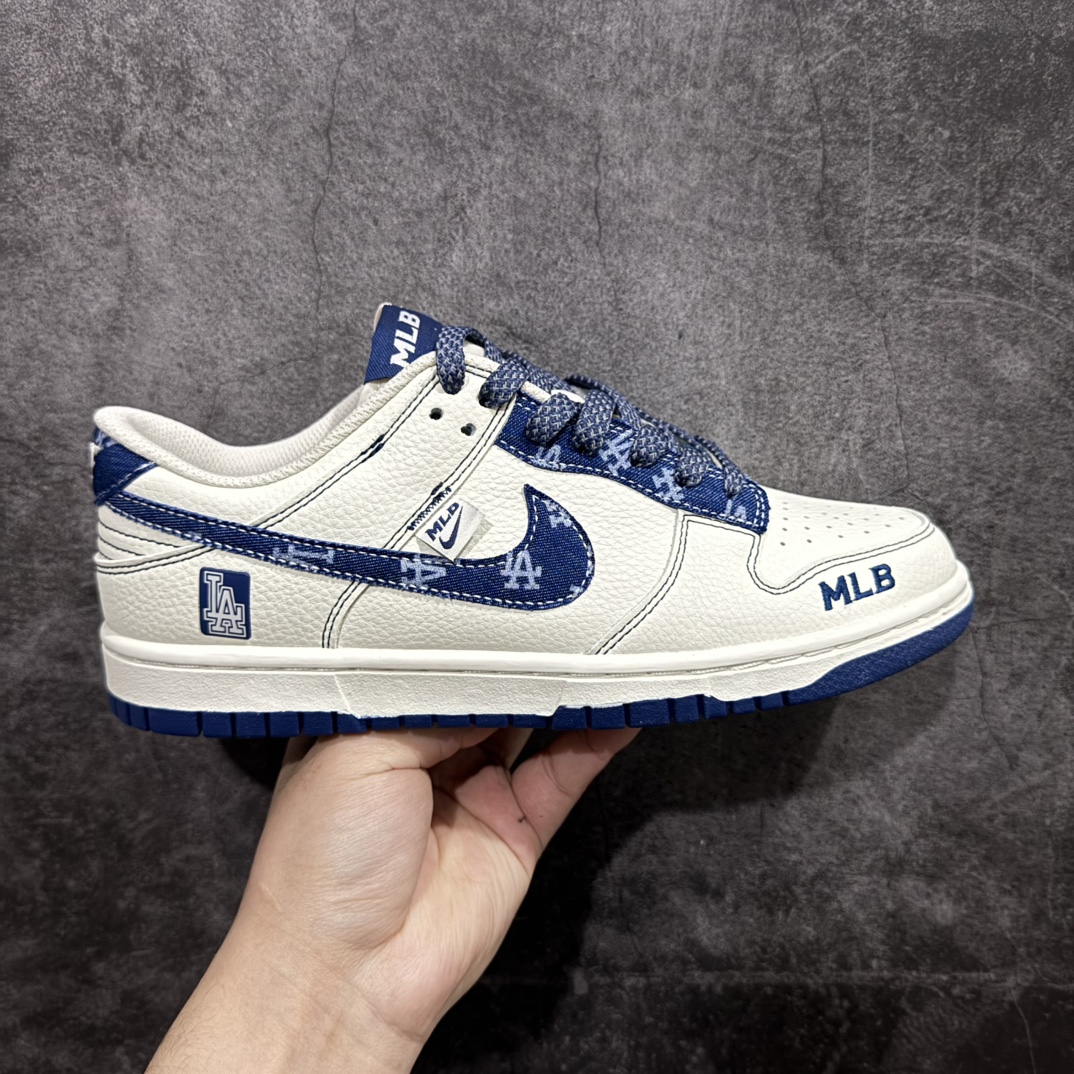 【定制版】Nk SB Dunk Low MLB联名-牛仔蓝勾 周年高端定制 低帮休闲板鞋 DJ2024-044rn#定制鞋盒 大厂纯原品质出货 超高清洁度 皮料切割干净无任何毛边 细节完美 r 尺码：36 36.5 37.5 38 38.5 39 40 40.5 41 42 42.5 43 44 44.5 45  编码：HXS340360-莆田鞋批发中心