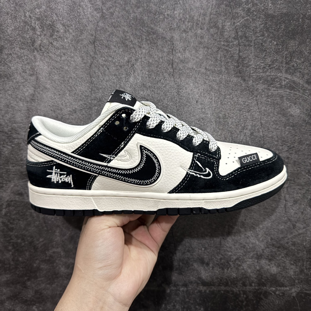 【定制版】Nk SB Dunk Low 斯图西 x 古驰三方系列-不规则黑勾 周年高端定制 低帮休闲板鞋 FC1688-196rn#定制鞋盒 大厂纯原品质出货 超高清洁度 皮料切割干净无任何毛边 细节完美 r 尺码：36 36.5 37.5 38 38.5 39 40 40.5 41 42 42.5 43 44 44.5 45  编码：HXS320340-莆田鞋批发中心