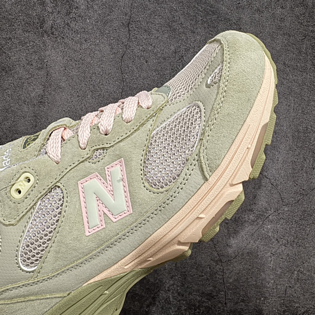 图片[6]-【K版纯原】New Balance MR993JG1 新百伦NB993总统复古慢跑鞋n正确3M反光细节 原楦原纸版开发 正确6层组合底模精密开发 后跟透明TPU水晶装饰条稳固 沿用了引以为傲的跑鞋手工技艺 采用猪皮绒面并包裹局部透气网面的鞋身设计 菱网鞋舌上刻有New Balance USA 鞋面依旧身着经典的大热之灰 彰显了其高端的品质身份Size：36 37 37.5 38 38.5 39 40 40.5 41 42 42.5 43 44 45.5 编码：HXS270300-莆田鞋批发中心