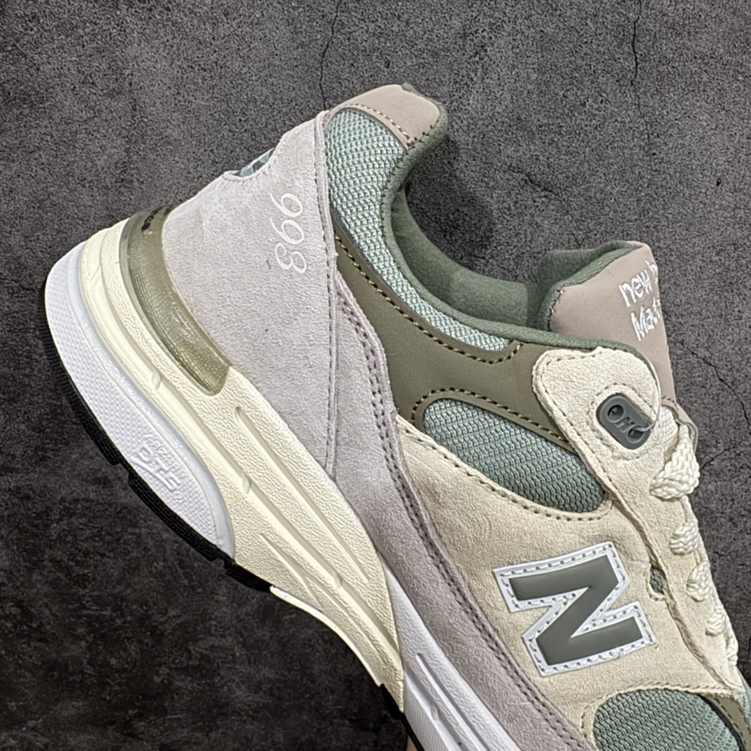 图片[7]-【K版纯原】New Balance MR993KT1 新百伦NB993总统复古慢跑鞋n正确3M反光细节 原楦原纸版开发 正确6层组合底模精密开发 后跟透明TPU水晶装饰条稳固 沿用了引以为傲的跑鞋手工技艺 采用猪皮绒面并包裹局部透气网面的鞋身设计 菱网鞋舌上刻有New Balance USA 鞋面依旧身着经典的大热之灰 彰显了其高端的品质身份Size：36 37 37.5 38 38.5 39 40 40.5 41 42 42.5 43 44 45.5 编码：HXS270300-莆田鞋批发中心