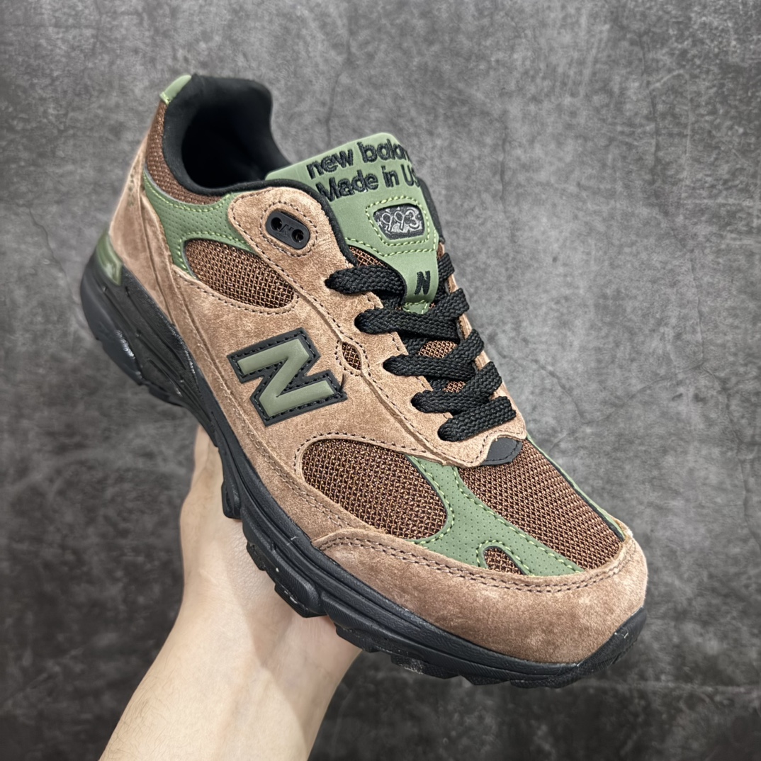 图片[3]-【K版纯原】New Balance MR993ALD 新百伦NB993总统复古慢跑鞋n正确3M反光细节 原楦原纸版开发 正确6层组合底模精密开发 后跟透明TPU水晶装饰条稳固 沿用了引以为傲的跑鞋手工技艺 采用猪皮绒面并包裹局部透气网面的鞋身设计 菱网鞋舌上刻有New Balance USA 鞋面依旧身着经典的大热之灰 彰显了其高端的品质身份Size：36 37 37.5 38 38.5 39 40 40.5 41 42 42.5 43 44 45.5 编码：HXS270300-莆田鞋批发中心