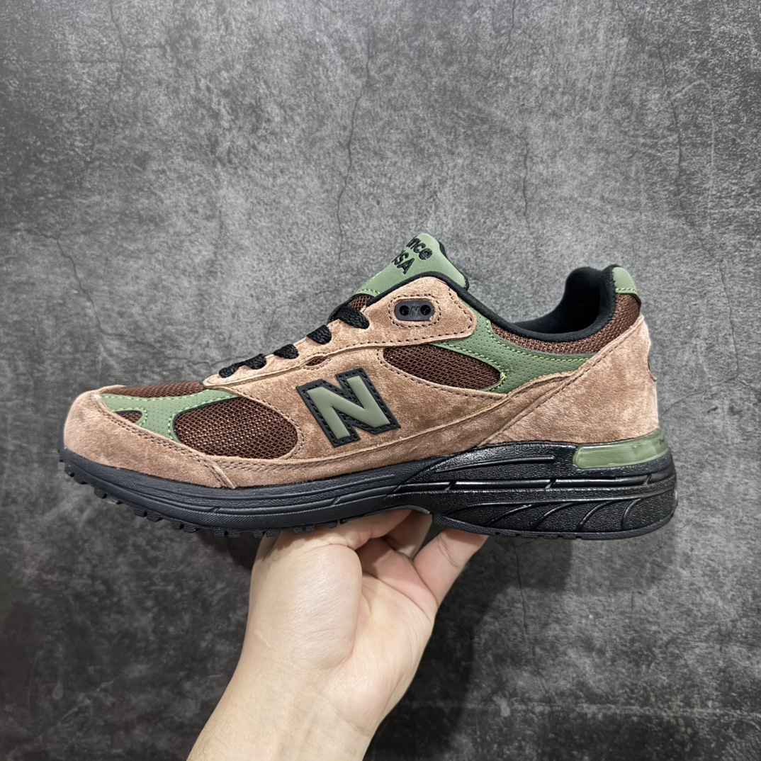 图片[2]-【K版纯原】New Balance MR993ALD 新百伦NB993总统复古慢跑鞋n正确3M反光细节 原楦原纸版开发 正确6层组合底模精密开发 后跟透明TPU水晶装饰条稳固 沿用了引以为傲的跑鞋手工技艺 采用猪皮绒面并包裹局部透气网面的鞋身设计 菱网鞋舌上刻有New Balance USA 鞋面依旧身着经典的大热之灰 彰显了其高端的品质身份Size：36 37 37.5 38 38.5 39 40 40.5 41 42 42.5 43 44 45.5 编码：HXS270300-莆田鞋批发中心