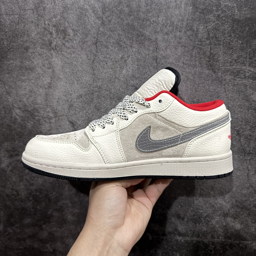 图片[2]-【定制版】Nike Jordan Air Jordan 1 蛇年限定n纯原大厂出品 极力推荐n定制鞋盒 大厂纯原品质出货超高清洁度 皮料切割干净无任何毛边 细节完美官方货号：XX2415 015nSize: 36 36.5 37.5 38 38.5 39 40 40.5 41 42 42.5 43 44 44.5 45 编码：CC280300-莆田鞋批发中心