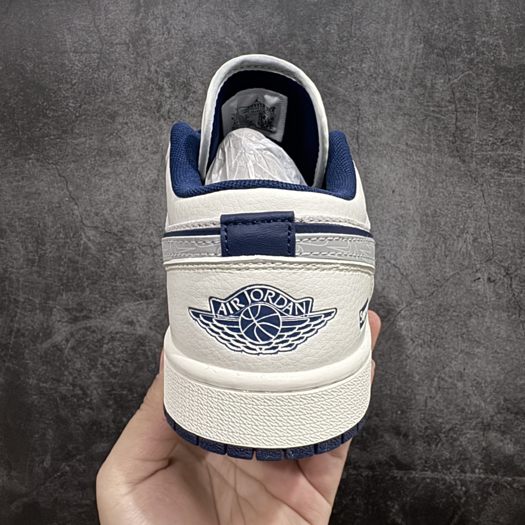 图片[4]-【定制版】Air Jordan 1 Low AJ1 乔1 Supreme联名-重影勾 高端定制 低帮复古篮球鞋 XX3318-368rn#定制鞋盒 大厂纯原品质出货 超高清洁度 皮料切割干净无任何毛边 细节完美 r 尺码：36 36.5 37.5 38 38.5 39 40 40.5 41 42 42.5 43 44 44.5 45  编码：HXS320340-莆田鞋批发中心