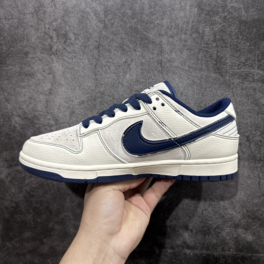 图片[2]-【定制版】Nk SB Dunk Low Supreme联名-米蓝双小勾 周年高端定制 低帮休闲板鞋 XX3168-301rn#定制鞋盒 大厂纯原品质出货 超高清洁度 皮料切割干净无任何毛边 细节完美 r 尺码：36 36.5 37.5 38 38.5 39 40 40.5 41 42 42.5 43 44 44.5 45  编码：HXS320340-莆田鞋批发中心