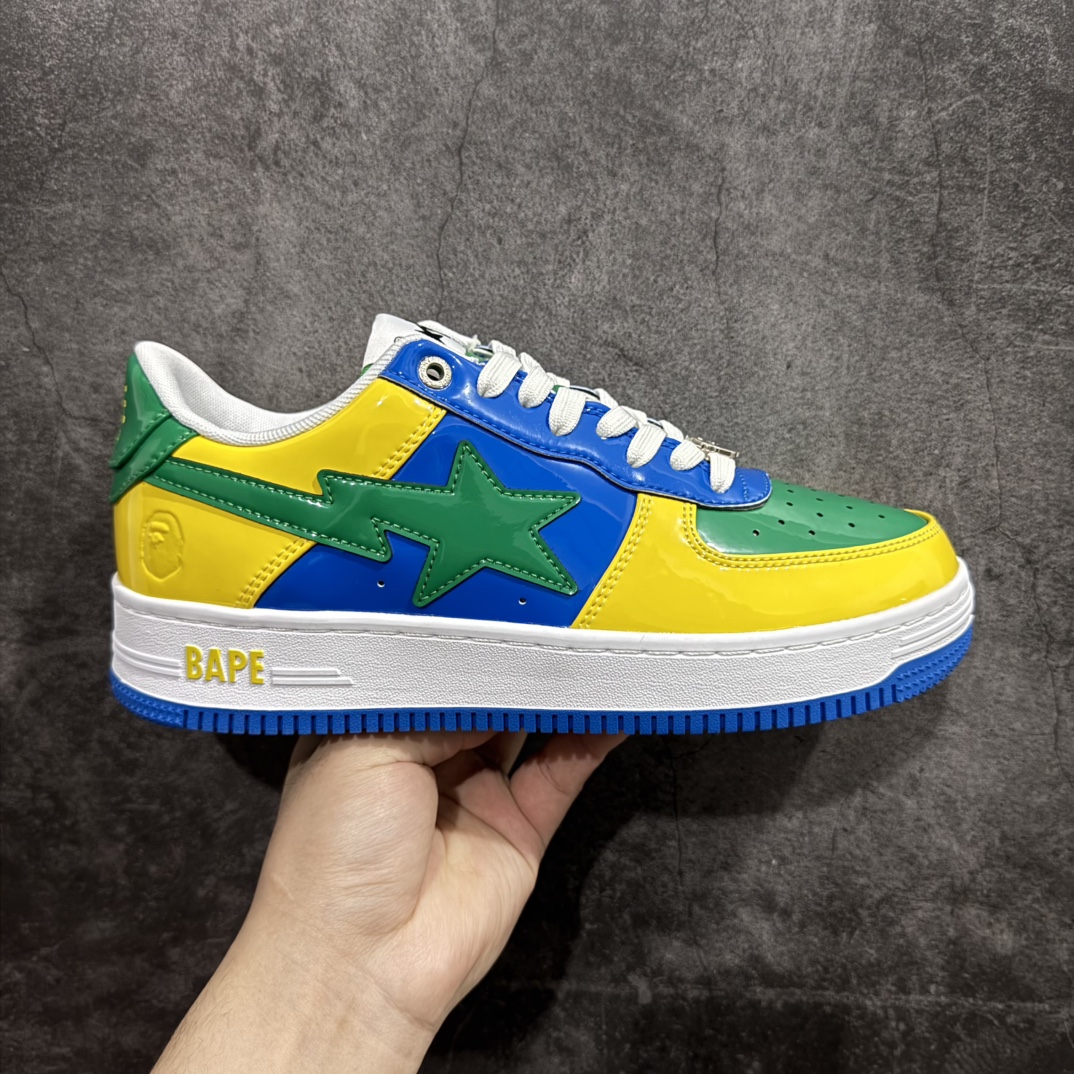 【纯原Y版】A BATHING APE STA  经典潮流 时尚板鞋 男女同款BAPE STA 是 Bape 旗下的一款运动鞋系列。BAPE STA 于 2002 年推出，该鞋款融合了 Bape 的品牌元素和风格，具有较高的辨识度。有各种丰富的颜色选择，满足不同消费者的喜好。Bape 作为著名的潮流品牌，BAPE STA 也带有浓厚的潮流感，受到许多潮流人士和明星的喜爱。对街头潮流文化产生了一定的影响。它不仅是一款运动鞋，更是潮流文化的一种象征。 尺码:36 36.5 37.5 38 38.5 40 40.5 41 42 42.5 43 44 44.5 45 46 编码：DF260280-莆田鞋批发中心