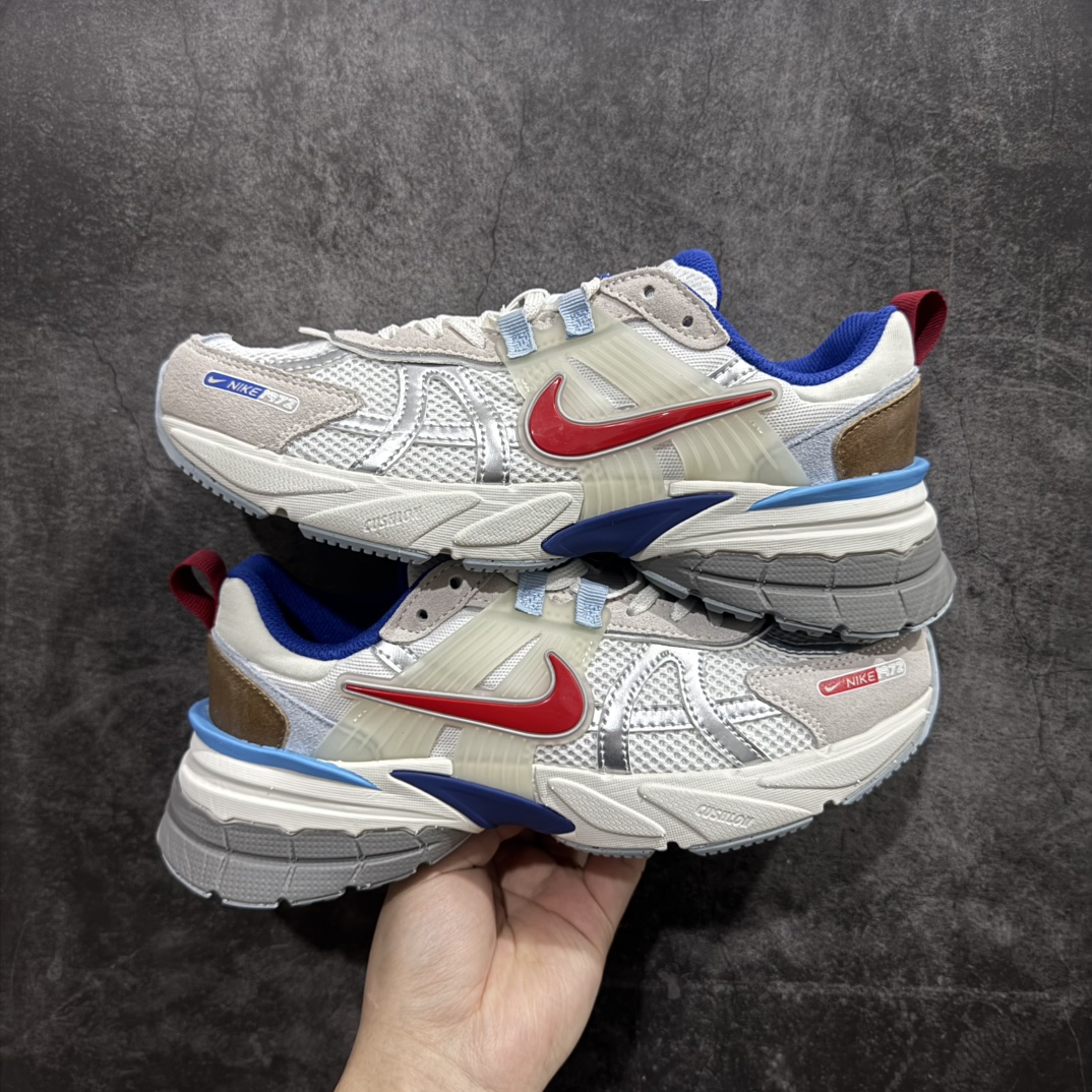 图片[5]-【VT纯原福利】Nike Wmns V2K Runtekk复古老爹跑鞋 天猫各大平台充正版本 全鞋正品原材料原版开发 正确4层组合底模 原厂网眼 高弹MD 市场顶级版本 随意对比pk品质 现福利特价 支持无条件售后 非市售太空盲盒版本 欢迎对比🆚PK 尺码：35.5-45-选品中心