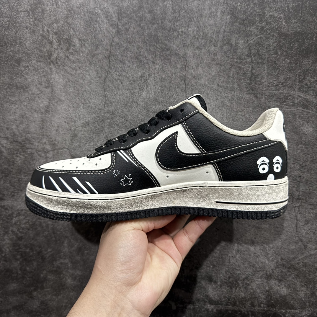 图片[2]-【公司级】Nike Air Force 1 Low 07 x Supreme 蜡笔小新涂鸦 白黑n原楦头原纸板 打造纯正低帮空军版型 专注外贸渠道 全掌内置蜂窝气垫原盒配件 原厂中底钢印、拉帮完美官方货号：DB3301 880 Size：36 36.5 37.5 38 38.5 39 40 40.5 41 42 42.5 43 44 44.5 45 编码：HXS310320-莆田鞋批发中心