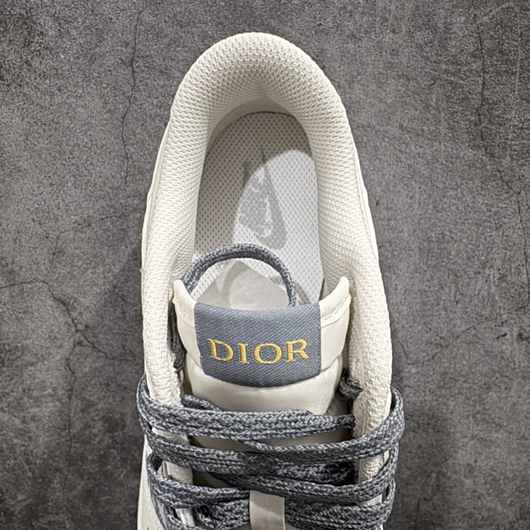 图片[8]-【定制版】Nike SB Dunk Low x DIOR 米灰金双小钩满天星n纯原大厂出品 极力推荐n原装头层材料 独家版型蒸餾加工n帶來的是更好的视觉和脚感体验n大厂纯原品质出货 清洁度 电绣工艺皮料切割干净无任何毛边 细节完美 官方货号：DJ2024 043 尺码：36 36.5 37.5 38 38.5 39 40 40.5 41 42 42.5 43 44 44.5 45  编码：HXS340360-莆田鞋批发中心