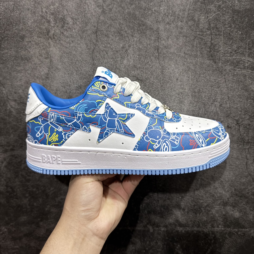 【纯原Y版】A BATHING APE STA  经典潮流 时尚板鞋 男女同款BAPE STA 是 Bape 旗下的一款运动鞋系列。BAPE STA 于 2002 年推出，该鞋款融合了 Bape 的品牌元素和风格，具有较高的辨识度。有各种丰富的颜色选择，满足不同消费者的喜好。Bape 作为著名的潮流品牌，BAPE STA 也带有浓厚的潮流感，受到许多潮流人士和明星的喜爱。对街头潮流文化产生了一定的影响。它不仅是一款运动鞋，更是潮流文化的一种象征。 尺码:36 36.5 37.5 38 38.5 40 40.5 41 42 42.5 43 44 44.5 45 46 编码：DF260280-莆田鞋批发中心