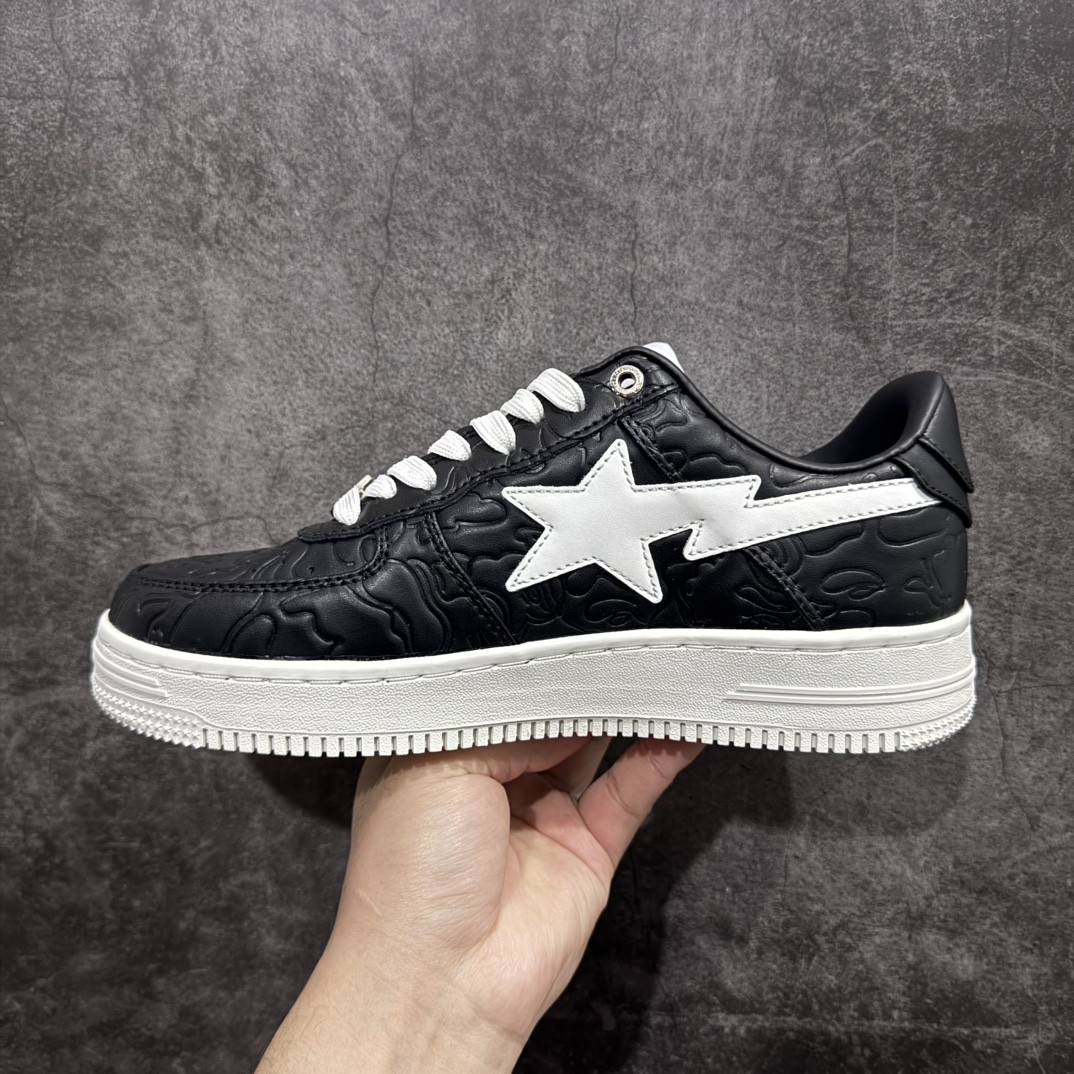 图片[2]-【纯原Y版】A BATHING APE STA  经典潮流 时尚板鞋 男女同款BAPE STA 是 Bape 旗下的一款运动鞋系列。BAPE STA 于 2002 年推出，该鞋款融合了 Bape 的品牌元素和风格，具有较高的辨识度。有各种丰富的颜色选择，满足不同消费者的喜好。Bape 作为著名的潮流品牌，BAPE STA 也带有浓厚的潮流感，受到许多潮流人士和明星的喜爱。对街头潮流文化产生了一定的影响。它不仅是一款运动鞋，更是潮流文化的一种象征。 尺码:36 36.5 37.5 38 38.5 40 40.5 41 42 42.5 43 44 44.5 45 46 编码：DF260280-莆田鞋批发中心