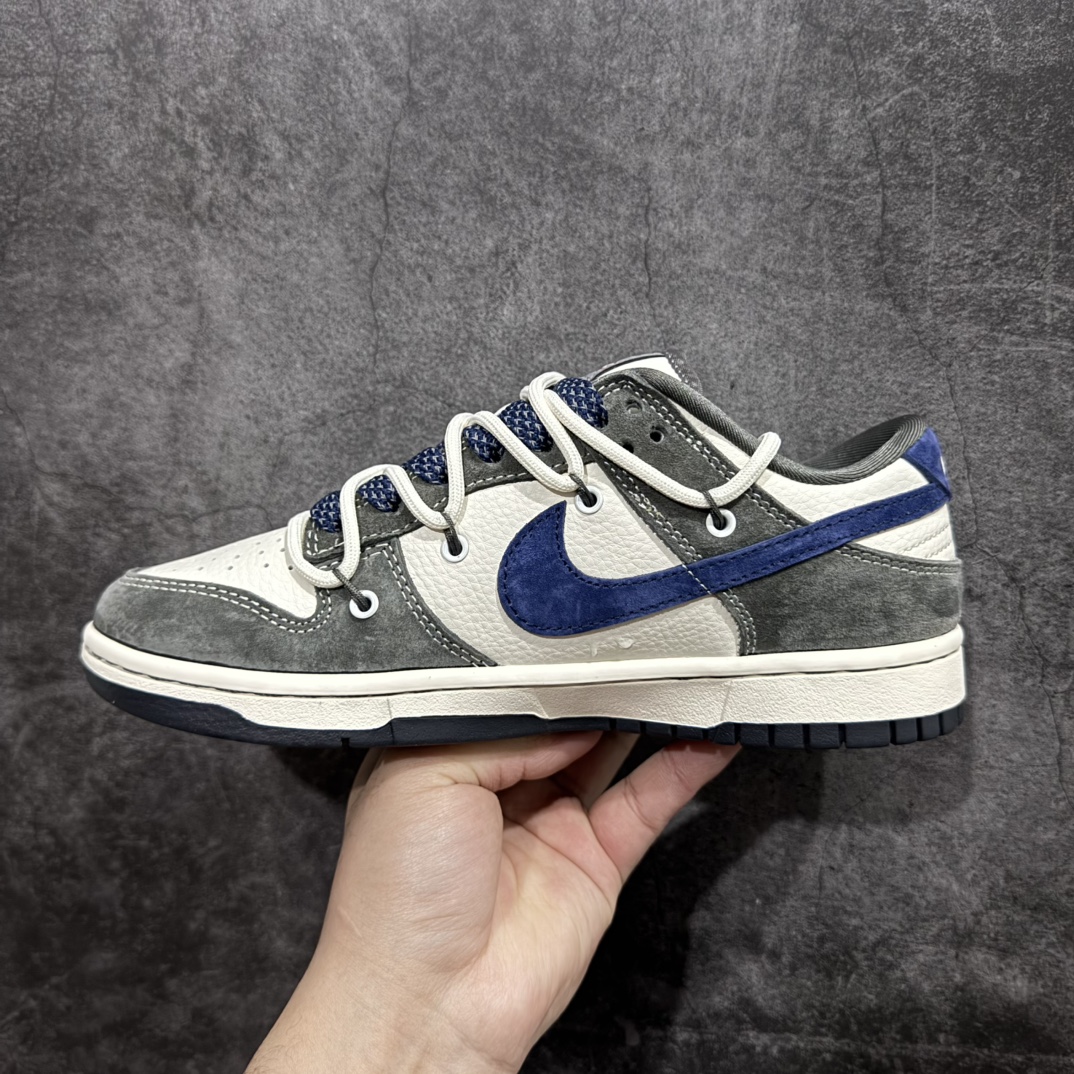 图片[2]-【定制版】Nk SB Dunk Low Supreme联名-灰白蓝勾抽绳 周年高端定制 低帮休闲板鞋 XS1186-100rn#定制鞋盒 大厂纯原品质出货 超高清洁度 皮料切割干净无任何毛边 细节完美 r 尺码：36 36.5 37.5 38 38.5 39 40 40.5 41 42 42.5 43 44 44.5 45  编码：HXS340360-莆田鞋批发中心