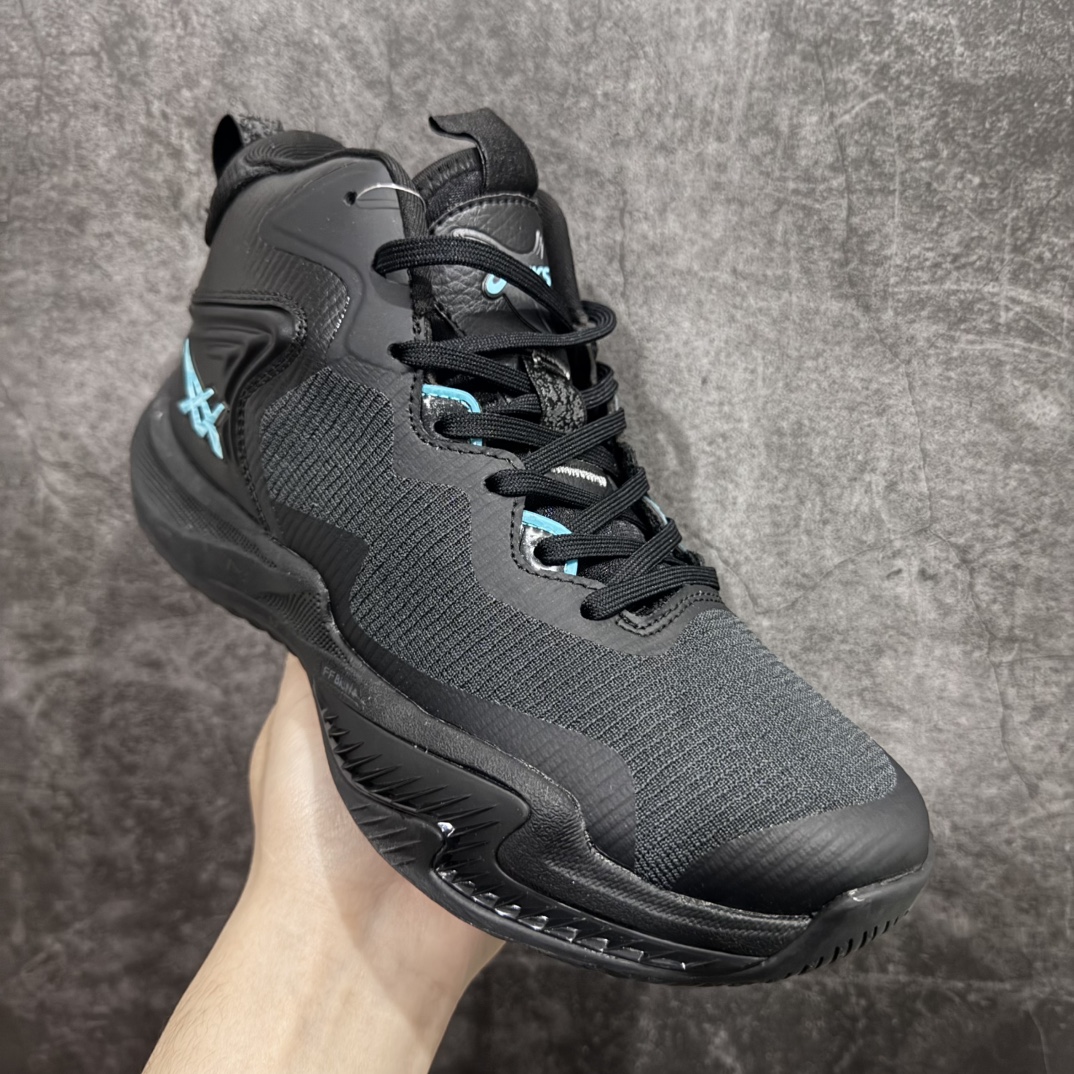 图片[3]-【K版】Asics Nova Surge 3 亚瑟士中帮实战篮球鞋 织物网眼鞋面 下层密布透气孔 热熔材料对鞋头进行加固 共计7组鞋带孔 前4对鞋带孔添加TU材质加固 系紧鞋带后更加贴合双脚 减少对于脚背的压迫感 鞋舌处采用皮革材质 内高外低的鞋帮设计 内侧提升支撑性 外侧提升灵活性 后跟跟腱位置和粉色织物位置采用独立泡棉 更加贴合双脚 内侧鞋领处大面积皮革材质 支撑包裹性相当不错 尺码：36-46（半）-选品中心