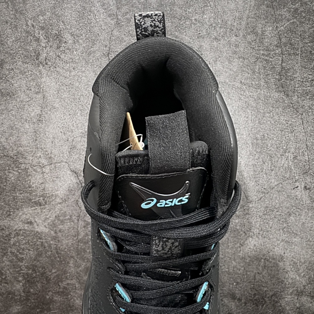 图片[8]-【K版】Asics Nova Surge 3 亚瑟士中帮实战篮球鞋 织物网眼鞋面 下层密布透气孔 热熔材料对鞋头进行加固 共计7组鞋带孔 前4对鞋带孔添加TU材质加固 系紧鞋带后更加贴合双脚 减少对于脚背的压迫感 鞋舌处采用皮革材质 内高外低的鞋帮设计 内侧提升支撑性 外侧提升灵活性 后跟跟腱位置和粉色织物位置采用独立泡棉 更加贴合双脚 内侧鞋领处大面积皮革材质 支撑包裹性相当不错 尺码：36-46（半）-选品中心