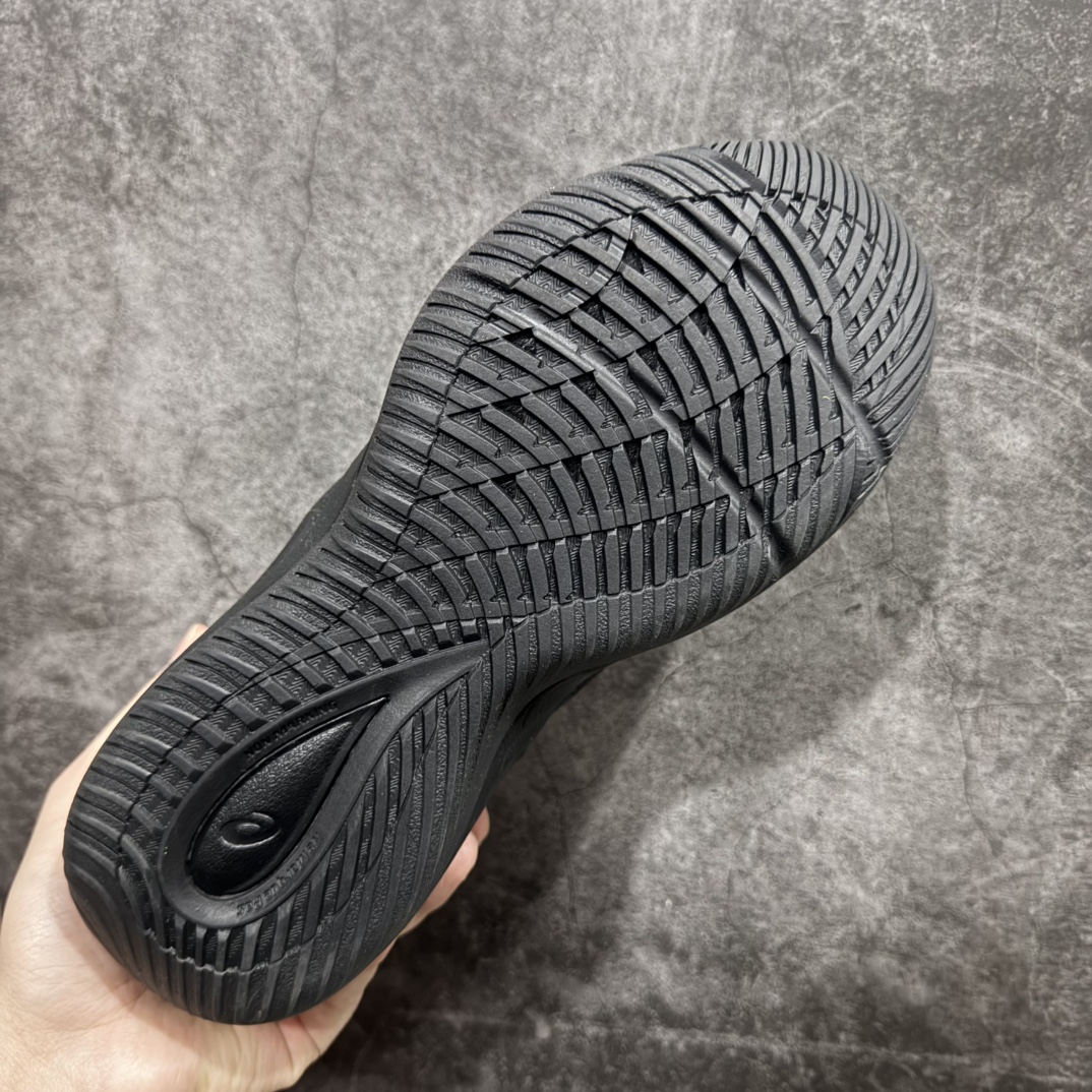 图片[9]-【K版】Asics Nova Surge 3 亚瑟士中帮实战篮球鞋 织物网眼鞋面 下层密布透气孔 热熔材料对鞋头进行加固 共计7组鞋带孔 前4对鞋带孔添加TU材质加固 系紧鞋带后更加贴合双脚 减少对于脚背的压迫感 鞋舌处采用皮革材质 内高外低的鞋帮设计 内侧提升支撑性 外侧提升灵活性 后跟跟腱位置和粉色织物位置采用独立泡棉 更加贴合双脚 内侧鞋领处大面积皮革材质 支撑包裹性相当不错 尺码：36-46（半）-选品中心