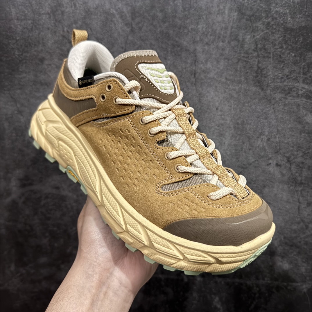 图片[3]-【公司级】Bodega x HOKA ONE ONE Tor Ultra Low Gore-Tex 托亚系列增强版低帮厚底轻量坦克户外登山运动鞋 HOKA ONE ONE 在去年异军突起，成为街头时尚圈中的新宠儿，品牌与时尚品牌 Engineered Garments 合作打造的联名 Tor Ultra Low 鞋款，更是设计与话题兼备的重磅之作，而本月 Hoka One One 又为这双超人气之作释出深蓝色、军绿色与黑色三款普通版配色。设计上依旧采用了具备透气性能的 eVent 物料制做鞋身，更搭配 Vibram 大底保留户外血脉，即使少了 Engineered Garments 的联名加持依旧十分出彩。尺码：40 40.5 41 42 42.5 43 44 45 编码：WE310340-莆田鞋批发中心