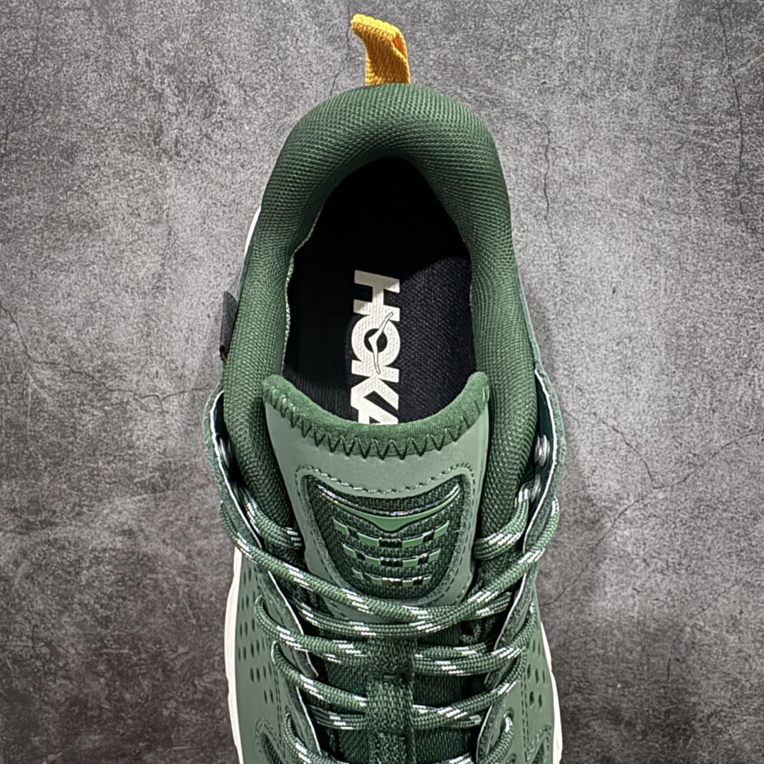 图片[8]-【公司级】Bodega x HOKA ONE ONE Tor Ultra Low Gore-Tex 托亚系列增强版低帮厚底轻量坦克户外登山运动鞋 HOKA ONE ONE 在去年异军突起，成为街头时尚圈中的新宠儿，品牌与时尚品牌 Engineered Garments 合作打造的联名 Tor Ultra Low 鞋款，更是设计与话题兼备的重磅之作，而本月 Hoka One One 又为这双超人气之作释出深蓝色、军绿色与黑色三款普通版配色。设计上依旧采用了具备透气性能的 eVent 物料制做鞋身，更搭配 Vibram 大底保留户外血脉，即使少了 Engineered Garments 的联名加持依旧十分出彩。尺码：40 40.5 41 42 42.5 43 44 45 编码：WE310340-莆田鞋批发中心