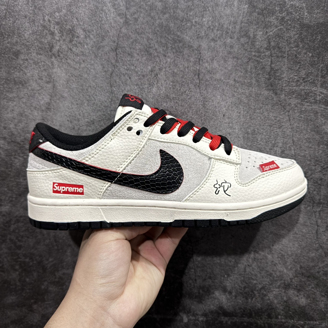 【定制版】Nk SB Dunk Low 蛇年系列-黑蛇皮黑勾 周年高端定制 低帮休闲板鞋rn#定制鞋盒 大厂纯原品质出货 超高清洁度 皮料切割干净无任何毛边 细节完美 r 货号：DM6868-012 尺码：36 36.5 37.5 38 38.5 39 40 40.5 41 42 42.5 43 44 44.5 45 编码：HXS340360-莆田鞋批发中心