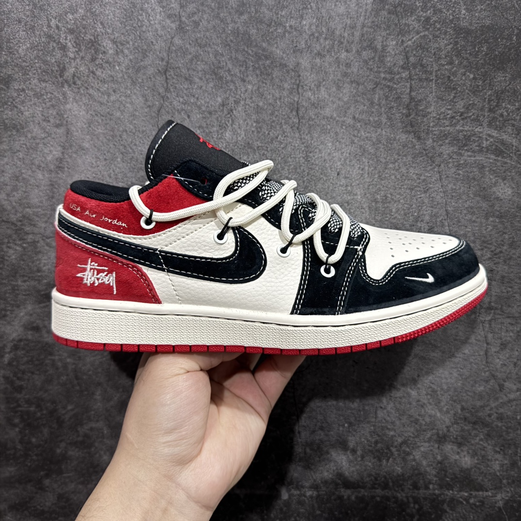 【定制版】Air Jordan 1 Low AJ1 乔1 斯图西联名-黑红抽绳 高端定制 低帮复古篮球鞋 SJ9950-048rn#定制鞋盒 大厂纯原品质出货 超高清洁度 皮料切割干净无任何毛边 细节完美 r 尺码：36 36.5 37.5 38 38.5 39 40 40.5 41 42 42.5 43 44 44.5 45  编码：HXS340360-莆田鞋批发中心