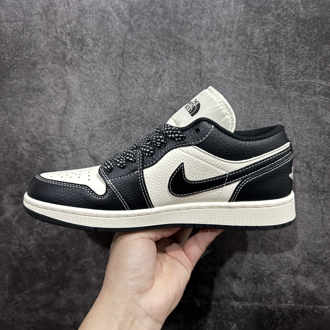 图片[2]-【定制版】Air Jordan 1 Retro Low x The North Face 米黑小钩n官方同步新色 原装级产物n拒绝公底 立体鞋型 细节完美 高清洁度购置公司同步原材料 原汁原味 忠于原版 货号：XX2418 018n码数：36 36.5 37.5 38 38.5 39 40 40.5 41 42 42.5 43 44 44.5 45 编码：CC280300-莆田鞋批发中心