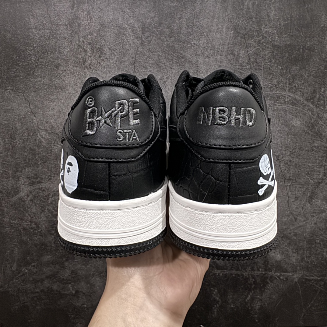 图片[4]-【纯原Y版】A BATHING APE STA  经典潮流 时尚板鞋 男女同款BAPE STA 是 Bape 旗下的一款运动鞋系列。BAPE STA 于 2002 年推出，该鞋款融合了 Bape 的品牌元素和风格，具有较高的辨识度。有各种丰富的颜色选择，满足不同消费者的喜好。Bape 作为著名的潮流品牌，BAPE STA 也带有浓厚的潮流感，受到许多潮流人士和明星的喜爱。对街头潮流文化产生了一定的影响。它不仅是一款运动鞋，更是潮流文化的一种象征。 尺码:36 36.5 37.5 38 38.5 40 40.5 41 42 42.5 43 44 44.5 45 46 编码：DF310330-莆田鞋批发中心