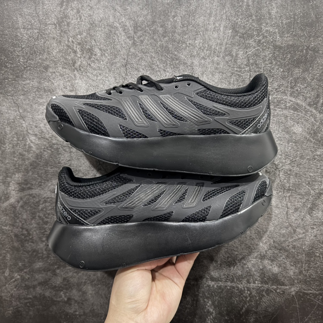 【公司级】Ad Adizero Aruku 阿迪全新缓震休闲跑鞋  全新款式搭载丰沛的 Swirlfoam 泡棉厚底,采用时下流行的厚底设定,虽然不像顶级竞速跑鞋那般极致,但也将日常舒适和时尚颜值平衡到位。  尺码:36 36.5 37 38 38.5 39 40 40.5 41 42 42.5 43 44 44.5 45-选品中心