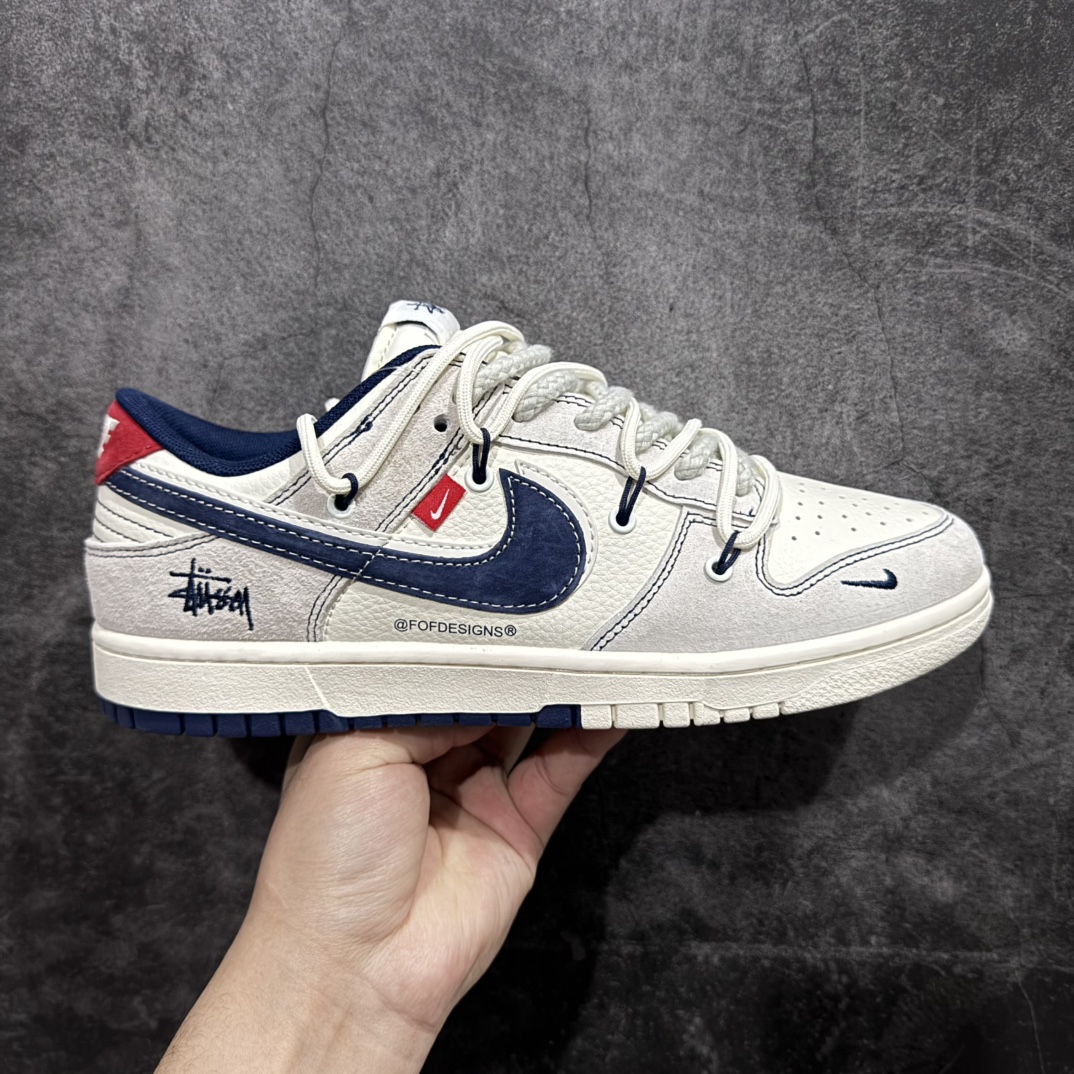 【定制版】Nk SB Dunk Low 斯图西联名-绑带灰白藏蓝勾 周年高端定制 低帮休闲板鞋 YX5066-240rn#定制鞋盒 大厂纯原品质出货 超高清洁度 皮料切割干净无任何毛边 细节完美 r 尺码：36 36.5 37.5 38 38.5 39 40 40.5 41 42 42.5 43 44 44.5 45 编码：HXS340360-莆田鞋批发中心