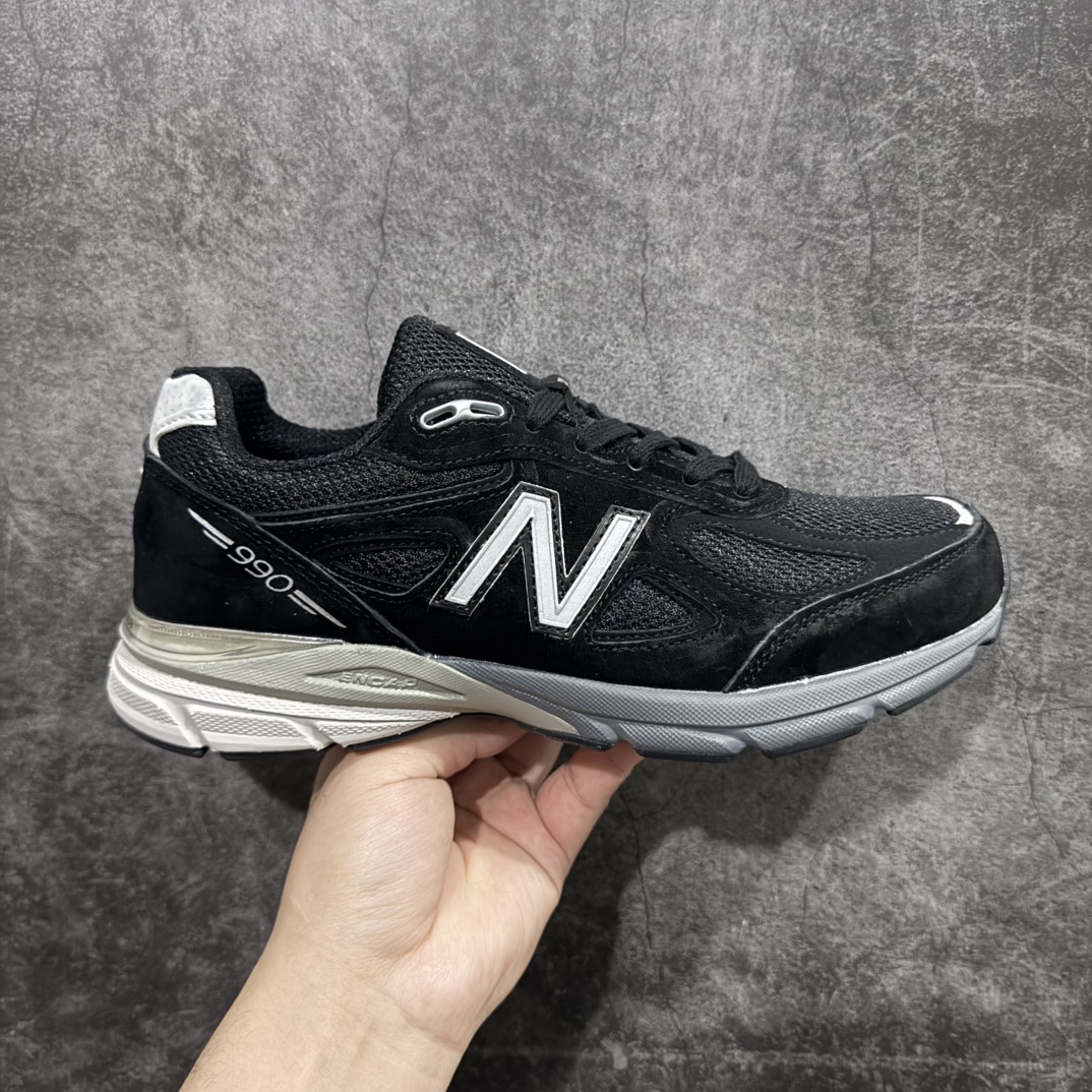 【K版纯原】New Balance in USA NB990V4 美产血统复古运动跑步鞋 元祖灰 M990BK4nn原厂紫光防伪标 独家4层组合大底全新模具开发真半码 区分市面共模描漆货采用质感上乘的麂皮结合透气网料制作中底缓震上ENCAP 确保足部舒适度 区别市场通货 尺码：36 37 37.5 38 38.5 39.5 40 40.5 41.5 42 42.5 43 44 45 编码：HXS270300-莆田鞋批发中心