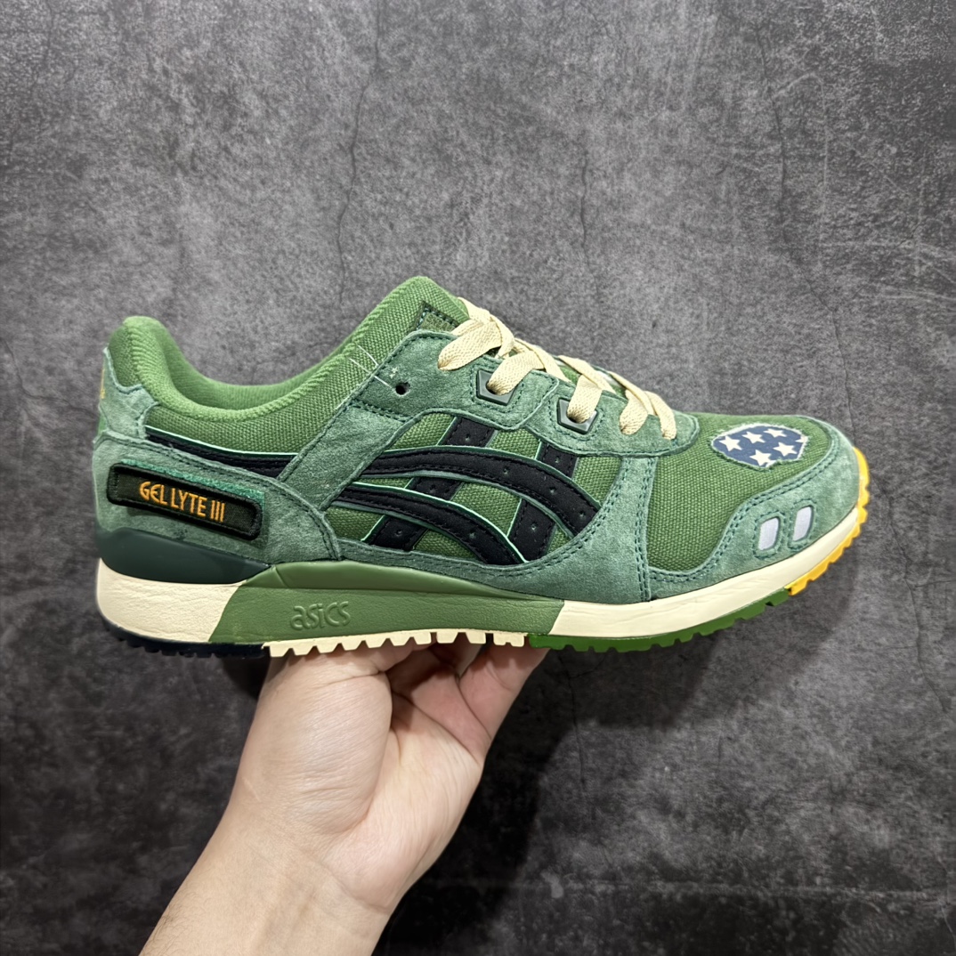 【纯原特价】Asics Gel-Lyte 3  反毛皮织物休闲跑步鞋GEL-LYTET™III OG运动鞋再次以其90年代初期的原始形状和结构出现n轮廓由三井茂之(Shigeyuki Mitsui)于1990年设计 结合了裂舌应用其最初灵感来自GEL-LD RACER™鞋n鞋在脚跟处采用其标志性的GEL™技术缓冲装置n可提高减震效果并提供持久的舒适感n 尺码: 36 36.5 37.5 38 38.5 39 40 40.5 41 42 42.5 43 44 44.5 45  编码：AM200210-莆田鞋批发中心