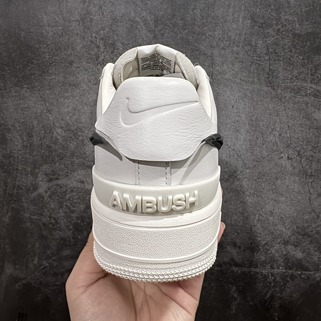 图片[4]-【纯原M版】Ambush x AF1 Air Force 1 Low 空军一号低帮运动板鞋 联名大钩白黑 DV3464-002nn独家正确版 完美出品 高端外贸 零售客户首选   AMBUSH X AF1 Low 联名款 米白第一色已入库 后续配色陆续出 官方4色 顶流 原鞋开版 耗时3个月匠心打造 原厂进口纳帕皮料 人工甩皮 全新正确RB原大底 上手上脚复刻正品质感【 拒绝市面黑心工厂虚标高价 】nSIZE: 36-48.5 编码：GQ370400-莆田鞋批发中心