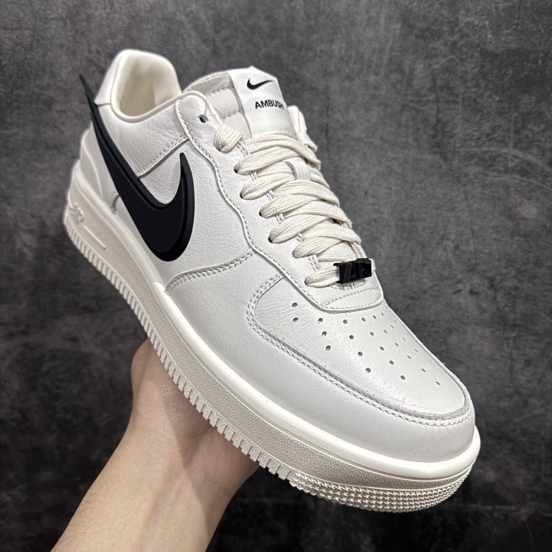 图片[3]-【纯原M版】Ambush x AF1 Air Force 1 Low 空军一号低帮运动板鞋 联名大钩白黑 DV3464-002nn独家正确版 完美出品 高端外贸 零售客户首选   AMBUSH X AF1 Low 联名款 米白第一色已入库 后续配色陆续出 官方4色 顶流 原鞋开版 耗时3个月匠心打造 原厂进口纳帕皮料 人工甩皮 全新正确RB原大底 上手上脚复刻正品质感【 拒绝市面黑心工厂虚标高价 】nSIZE: 36-48.5 编码：GQ370400-莆田鞋批发中心