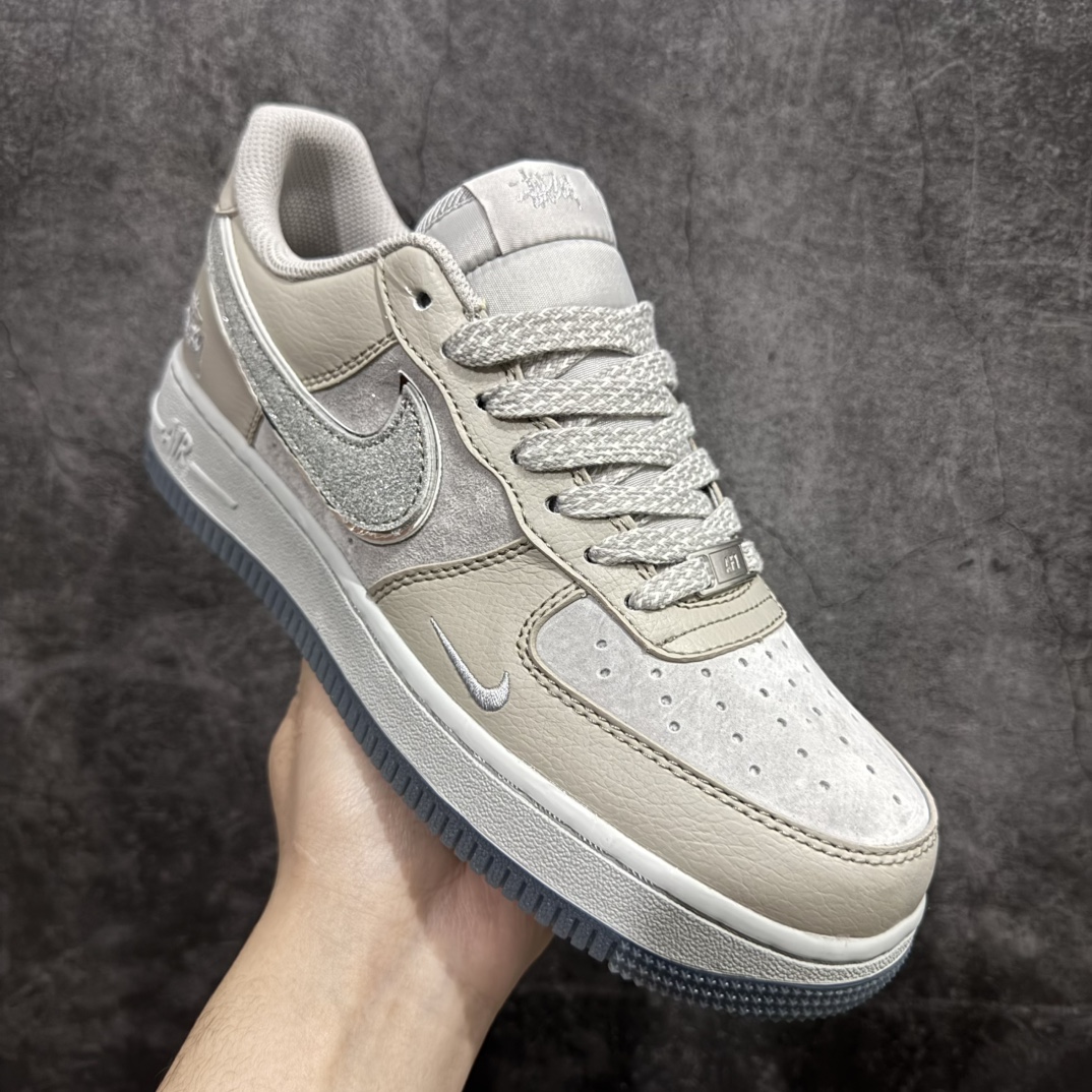 图片[3]-【公司级】Nike Air Force 1 Low 斯图西联名n原楦头原纸板 打造纯正空军版型 专注外贸渠道 全掌内置蜂窝气垫原盒配件 原厂中底钢印、拉帮完美  官方货号：QY6818 521 Size：36 36.5 37.5 38 38.5 39 40 40.5 41 42 42.5 43 44 45  编码：CC280300n-莆田鞋批发中心