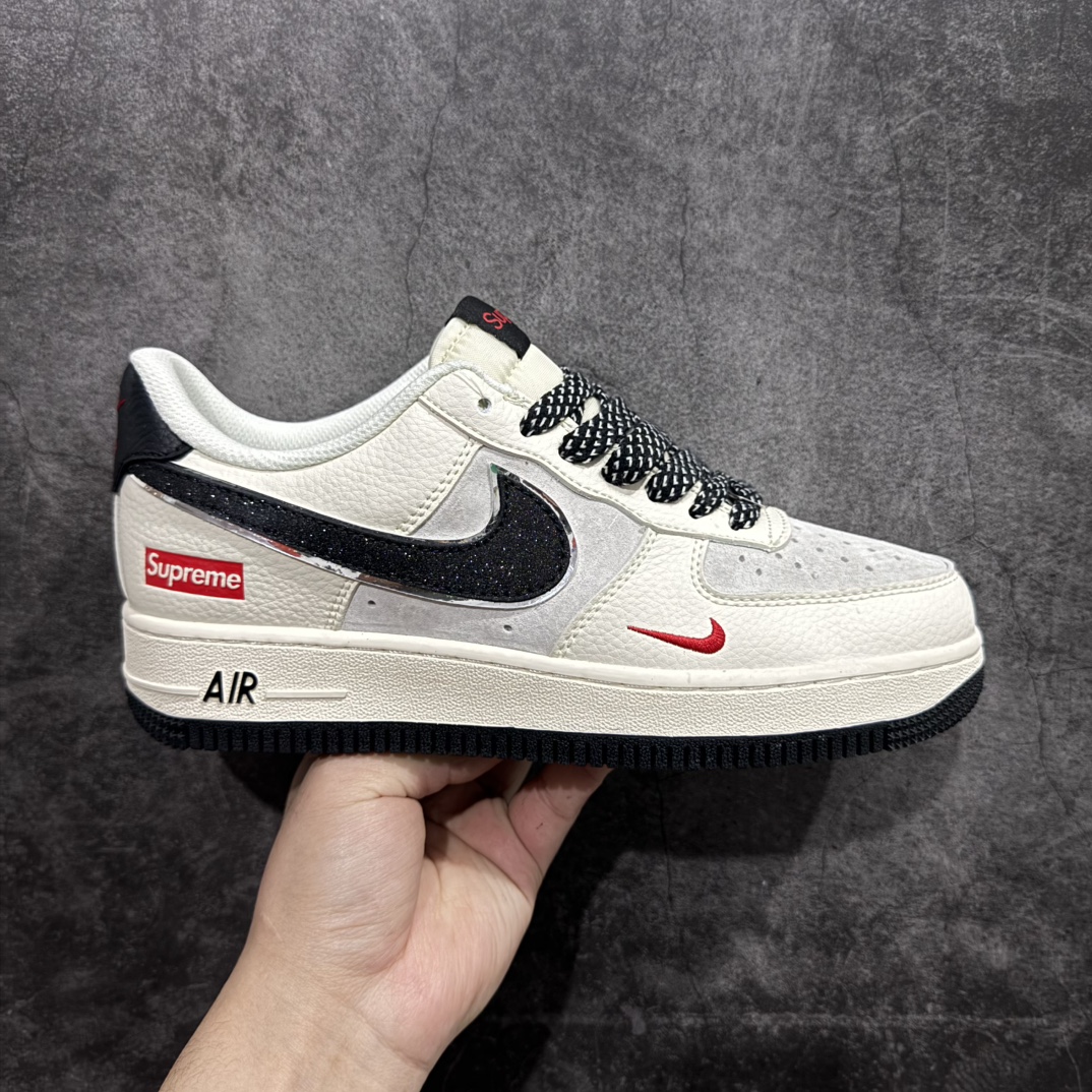 【公司级】海外限量发售！公司级NIke Air Force 1 \’07 Low “Supreme联名”空军一号 低帮 运动鞋 休闲鞋 折边针车 工艺难度大 原楦头原纸板 原装鞋盒 定制五金配件 内置全掌气垫 原厂鞋底货号：QY6818-520 Size：36 36.5 37.5 38 38.5 39 40 40.5 41 42 42.5 43 44 44.5 45 编码：CC280300-莆田鞋批发中心