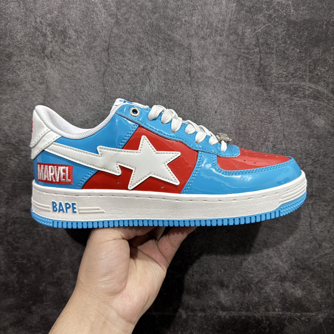 【纯原Y版】A BATHING APE STA  经典潮流 时尚板鞋 男女同款BAPE STA 是 Bape 旗下的一款运动鞋系列。BAPE STA 于 2002 年推出，该鞋款融合了 Bape 的品牌元素和风格，具有较高的辨识度。有各种丰富的颜色选择，满足不同消费者的喜好。Bape 作为著名的潮流品牌，BAPE STA 也带有浓厚的潮流感，受到许多潮流人士和明星的喜爱。对街头潮流文化产生了一定的影响。它不仅是一款运动鞋，更是潮流文化的一种象征。 尺码:36 36.5 37.5 38 38.5 40 40.5 41 42 42.5 43 44 44.5 45 46 编码：DF350370-莆田鞋批发中心