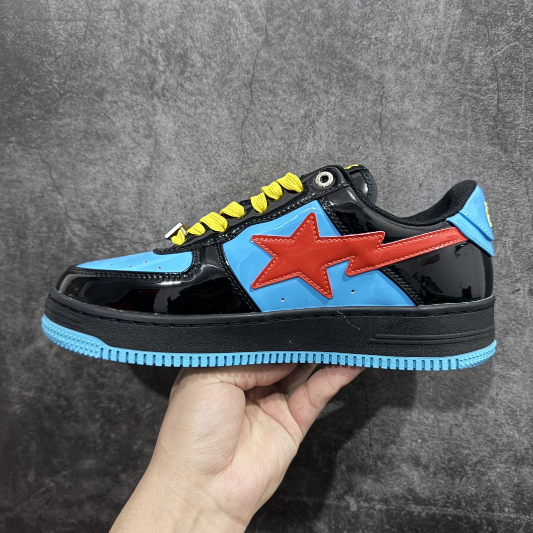 图片[2]-【纯原Y版】A BATHING APE STA  经典潮流 时尚板鞋 男女同款BAPE STA 是 Bape 旗下的一款运动鞋系列。BAPE STA 于 2002 年推出，该鞋款融合了 Bape 的品牌元素和风格，具有较高的辨识度。有各种丰富的颜色选择，满足不同消费者的喜好。Bape 作为著名的潮流品牌，BAPE STA 也带有浓厚的潮流感，受到许多潮流人士和明星的喜爱。对街头潮流文化产生了一定的影响。它不仅是一款运动鞋，更是潮流文化的一种象征。 尺码:36 36.5 37.5 38 38.5 40 40.5 41 42 42.5 43 44 44.5 45 46 编码：DF350370-莆田鞋批发中心