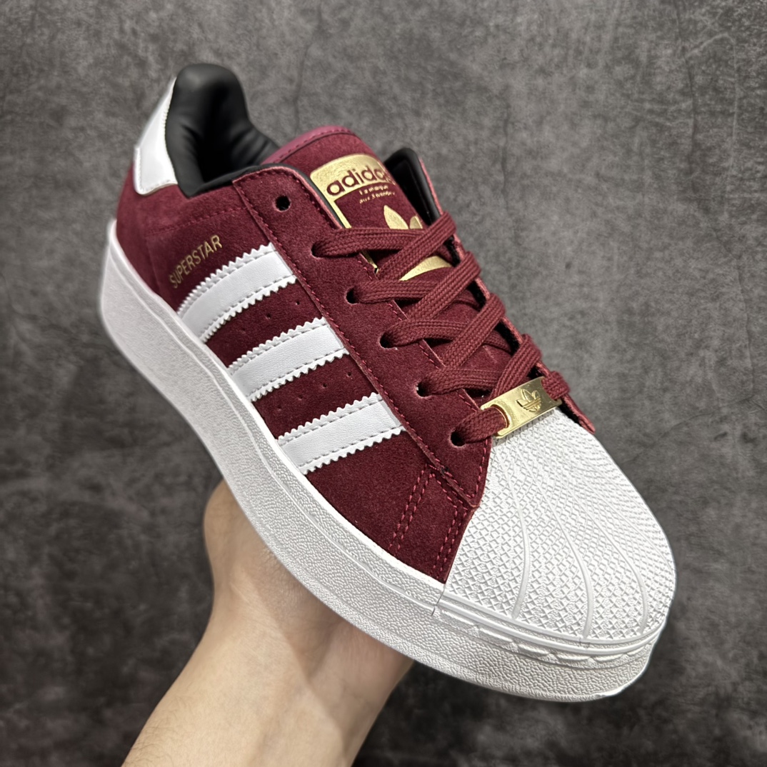 图片[3]-【公司级】Adidas Originals SUPERSTAR XLG Wn厚底贝壳头经典板鞋 公司级版本当您认为adidas Superstar鞋款再大胆不过时n这双鞋将70年代的经典运动鞋演绎成了现代时尚n标志性的锯齿状三条纹使放大的比例和同样大的宣言变得显而易见n全皮革鞋面忠实于其复古根源n同时重新设计轮廓以保持新鲜感n当贝壳趾引领时 自信地迈出每一步 官方货号: IE9872Q Size：35.5 36 36.5 37.5 38 38.5 39 40 40.5 41 42 42.5 43 44 45 编码：XN200220-莆田鞋批发中心