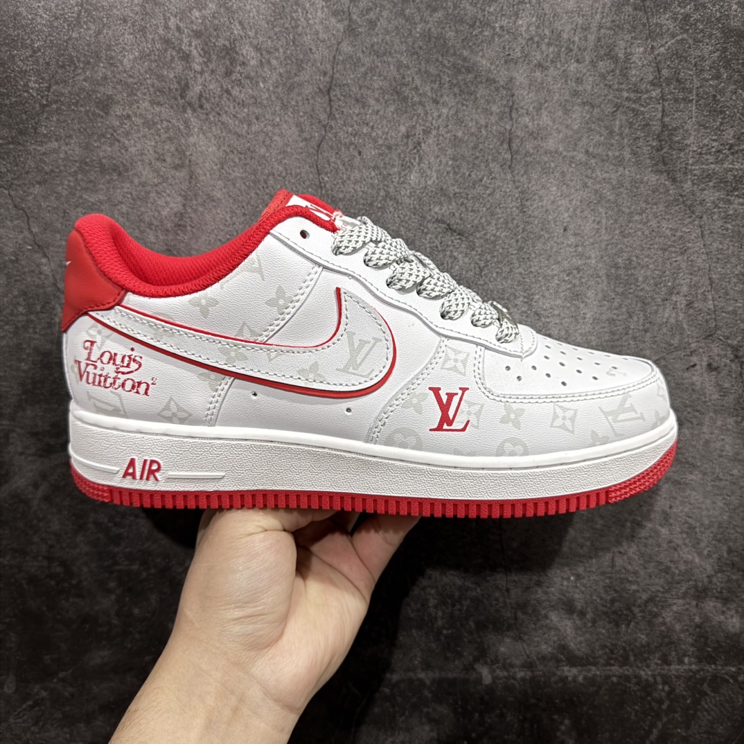 【福利版】NIke Air Force 1 \’07 Low “LV联名–红暗夜精灵”空军一号 低帮 运动鞋 休闲鞋 折边针车 工艺难度大 原楦头原纸板 原装鞋盒 定制五金配件 内置全掌气垫 原厂鞋底 货号：DR9868-100 Size：36 36.5 37.5 38 38.5 39 40 40.5 41 42 42.5 43 44 44.5 45 编码：YB200210-莆田鞋批发中心