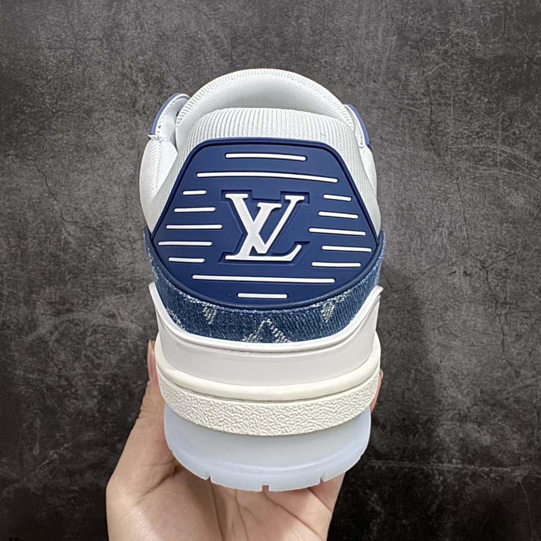 图片[4]-【顶级空胶特价】Louis Vuitton Trainer lv时装走秀运动鞋实力大厂出品 平台专供成熟的做工稳定的品控  完美鞋型超高的清洁度零毛边线头瑕疵 全套原楦原纸版原鞋开模全网最具灵魂的版型 正确原装黄色鞋盒 正确中底印花 鞋面印花3D高频深度立体 全鞋电脑针车 紧密相连 针距密度一致 环保乳胶注塑鞋垫 厚度脚感还原原版 皮面裁剪部位 统一油边封口工艺 原装橡胶大底含胶量大底组合零偏差 专柜全套包装 防尘袋 说明书 质保卡 男女鞋  尺码：35 36 37 38 39 40 41 42 43 44 45 编码：SL330350-莆田鞋批发中心