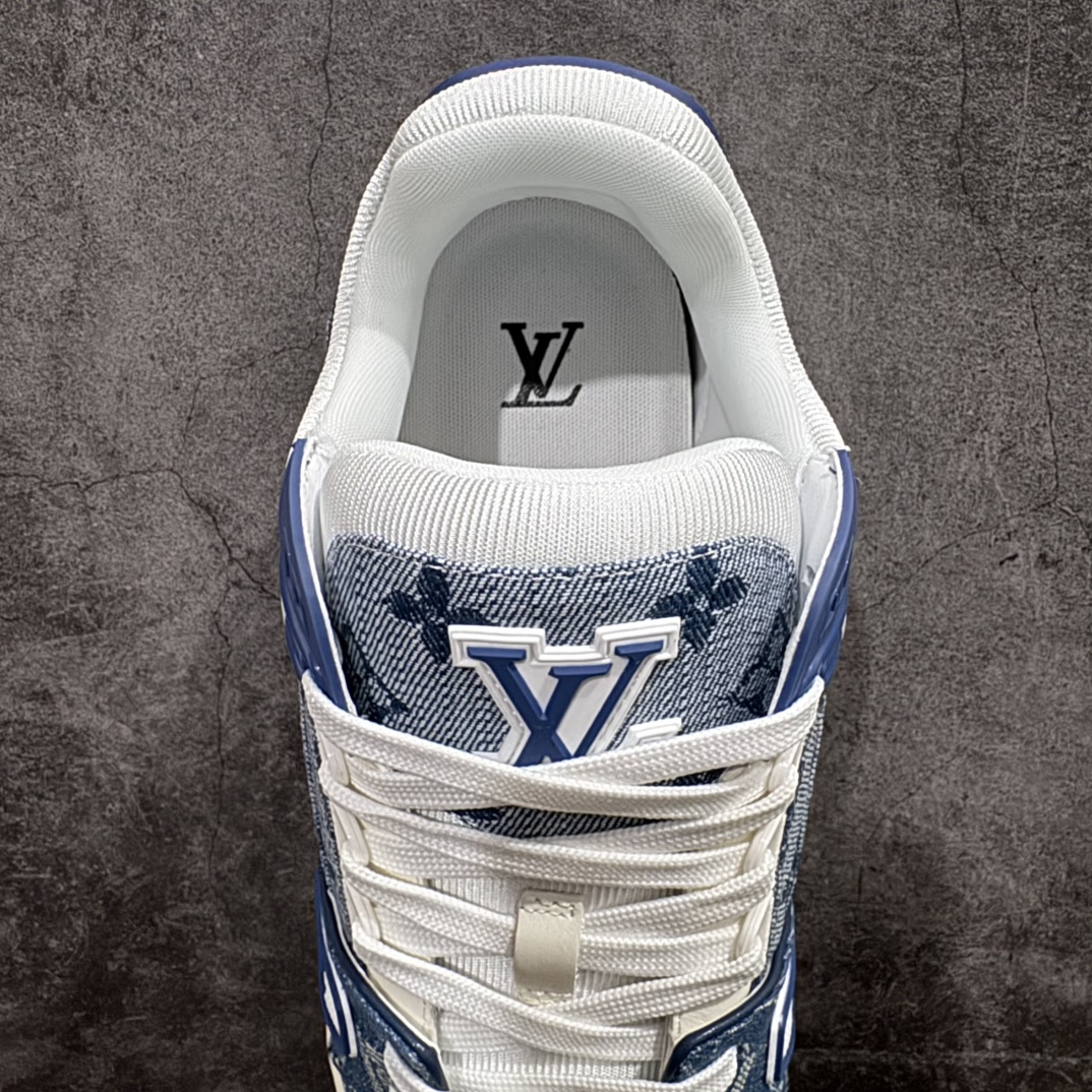 图片[8]-【顶级空胶特价】Louis Vuitton Trainer lv时装走秀运动鞋实力大厂出品 平台专供成熟的做工稳定的品控  完美鞋型超高的清洁度零毛边线头瑕疵 全套原楦原纸版原鞋开模全网最具灵魂的版型 正确原装黄色鞋盒 正确中底印花 鞋面印花3D高频深度立体 全鞋电脑针车 紧密相连 针距密度一致 环保乳胶注塑鞋垫 厚度脚感还原原版 皮面裁剪部位 统一油边封口工艺 原装橡胶大底含胶量大底组合零偏差 专柜全套包装 防尘袋 说明书 质保卡 男女鞋  尺码：35 36 37 38 39 40 41 42 43 44 45 编码：SL330350-莆田鞋批发中心