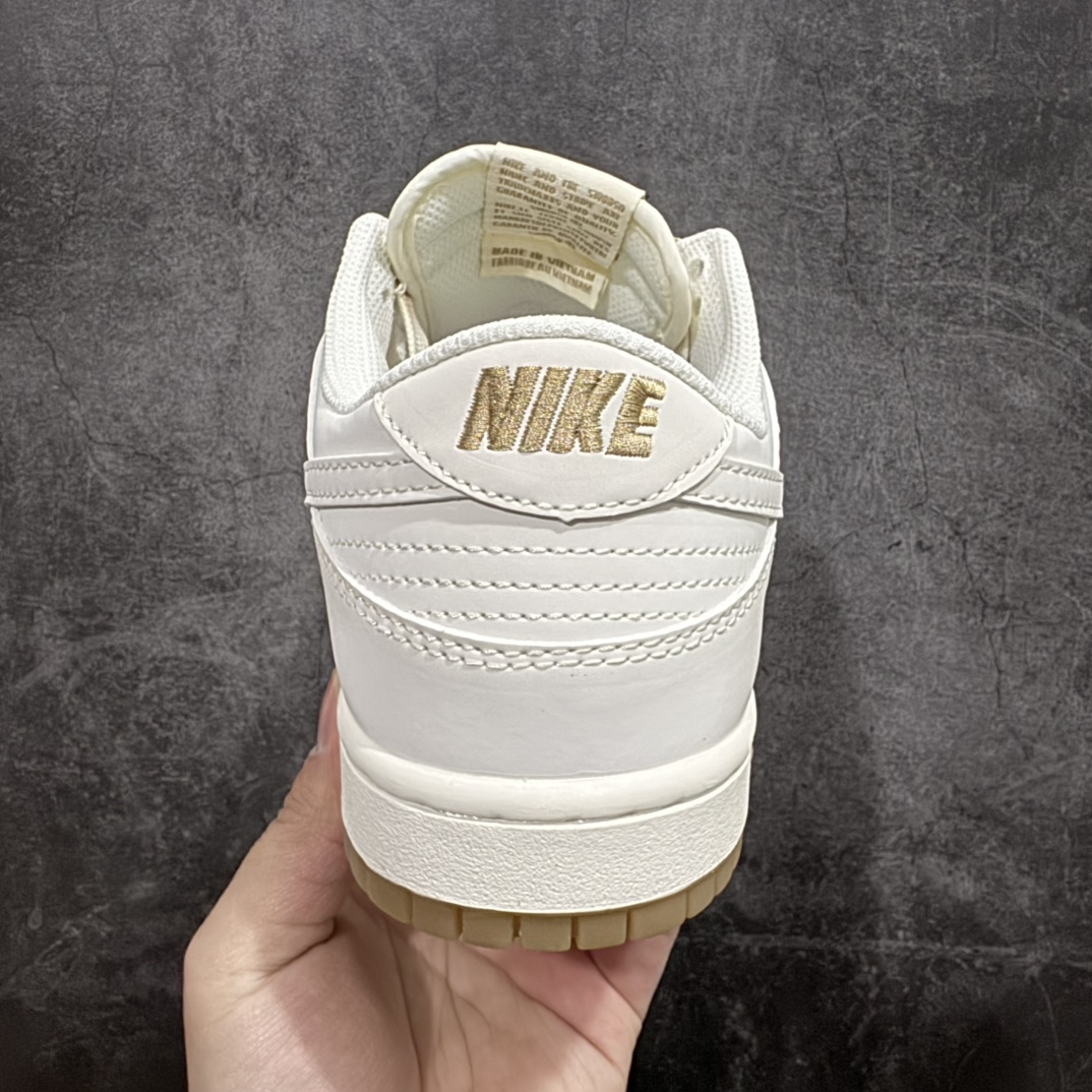 图片[4]-【定制版】Nk SB Dunk Low Supreme联名 双拼卡其 周年高端定制 低帮休闲板鞋 BB8675-111rn#定制鞋盒 大厂纯原品质出货 超高清洁度 皮料切割干净无任何毛边 细节完美 r 尺码：36 36.5 37.5 38 38.5 39 40 40.5 41 42 42.5 43 44 44.5 45 编码：HXS320340-莆田鞋批发中心