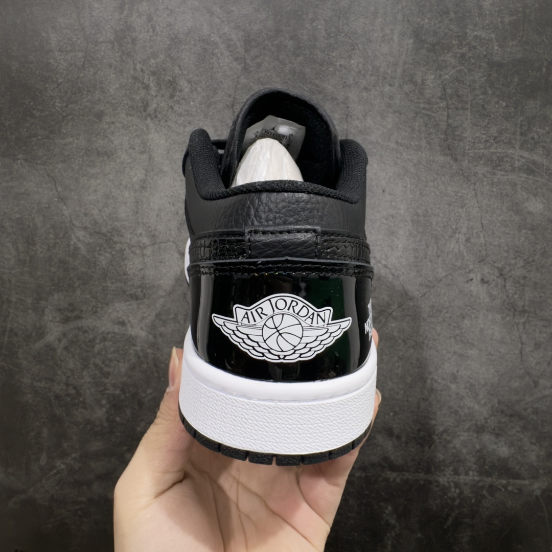 图片[4]-【定制版】Nike Jordan Air Jordan 1 北面联名n纯原大厂出品 极力推荐n定制鞋盒 大厂纯原品质出货超高清洁度 皮料切割干净无任何毛边 细节完美 货号：XX2411 011nSize: 36 36.5 37.5 38 38.5 39 40 40.5 41 42 42.5 43 44 44.5 45 编码：CC280300-莆田鞋批发中心