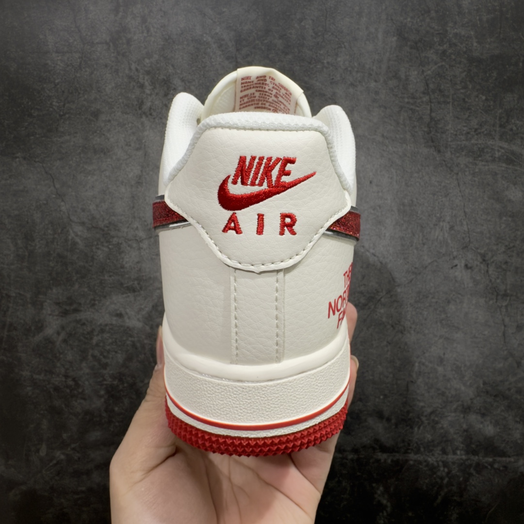 图片[4]-【定制版】Nike Air Force 1 Low 北面联名n原楦头原纸板 打造纯正空军版型 专注外贸渠道 全掌内置蜂窝气垫原盒配件 原厂中底钢印、拉帮完美  官方货号：QY6818 522 Size：36 36.5 37.5 38 38.5 39 40 40.5 41 42 42.5 43 44 45 编码：CC280300-莆田鞋批发中心