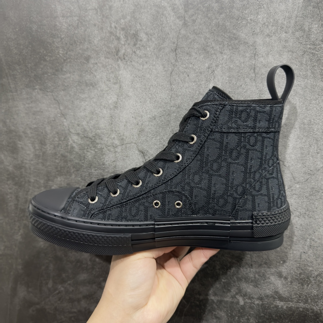 图片[2]-【广东纯原版本】Dior B23 Oblique High Top Sneakers 迪奥“CD重影”系列 Cactus jack x Dior 联名款nn东莞纯原 原版购入再次全新升级全鞋细节到材料到包装大幅度提升改正市面最强版本 可对比 历史最高FK （全套原版一致配件包装）n羊皮贴底拉帮 原装耐弯折耐高温EVC饰片材质 迄今为止唯一原装版本 采用原厂科技面料 无色差问题 随意对比公司 鞋面网纱一比一打样开发 原版一致大底 正确后跟弧度 后尾巴双针走线 完美楦形 尺码：39 40 41 42 43 44 45 46 编码：HH390420-莆田鞋批发中心