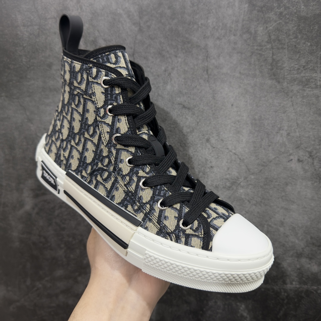 图片[3]-【广东纯原版本】Dior B23 Oblique High Top Sneakers 迪奥“CD重影”系列 Cactus jack x Dior 联名款nn东莞纯原 原版购入再次全新升级全鞋细节到材料到包装大幅度提升改正市面最强版本 可对比 历史最高FK （全套原版一致配件包装）n羊皮贴底拉帮 原装耐弯折耐高温EVC饰片材质 迄今为止唯一原装版本 采用原厂科技面料 无色差问题 随意对比公司 鞋面网纱一比一打样开发 原版一致大底 正确后跟弧度 后尾巴双针走线 完美楦形 尺码：39 40 41 42 43 44 45 46 编码：HH390420-莆田鞋批发中心