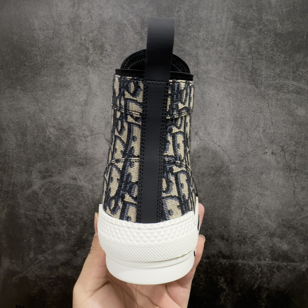 图片[4]-【广东纯原版本】Dior B23 Oblique High Top Sneakers 迪奥“CD重影”系列 Cactus jack x Dior 联名款nn东莞纯原 原版购入再次全新升级全鞋细节到材料到包装大幅度提升改正市面最强版本 可对比 历史最高FK （全套原版一致配件包装）n羊皮贴底拉帮 原装耐弯折耐高温EVC饰片材质 迄今为止唯一原装版本 采用原厂科技面料 无色差问题 随意对比公司 鞋面网纱一比一打样开发 原版一致大底 正确后跟弧度 后尾巴双针走线 完美楦形 尺码：39 40 41 42 43 44 45 46 编码：HH390420-莆田鞋批发中心