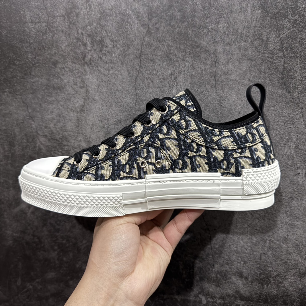 图片[2]-【广东纯原版本】Dior B23 Oblique High Top Sneakers 迪奥“CD重影”系列 Cactus jack x Dior 联名款nn东莞纯原 原版购入再次全新升级全鞋细节到材料到包装大幅度提升改正市面最强版本 可对比 历史最高FK （全套原版一致配件包装）n羊皮贴底拉帮 原装耐弯折耐高温EVC饰片材质 迄今为止唯一原装版本 采用原厂科技面料 无色差问题 随意对比公司 鞋面网纱一比一打样开发 原版一致大底 正确后跟弧度 后尾巴双针走线 完美楦形 尺码：39 40 41 42 43 44 45 46 编码：HH390420-莆田鞋批发中心